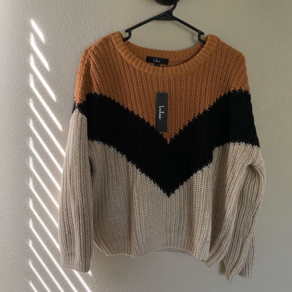 Lulus NWT knit chevron stripe sweater